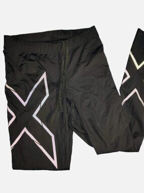 2XU Compression with Pockets!! 3 Pockets!
